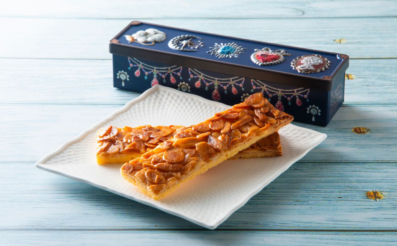 Yu-YuRiA 缶入りお菓子セット　アーモンドフロランタン　ココナッツサブレ　アーモンドサブレ　ギフト　スイーツ　母の日　父の日　バレンタイン　ホワイトデー