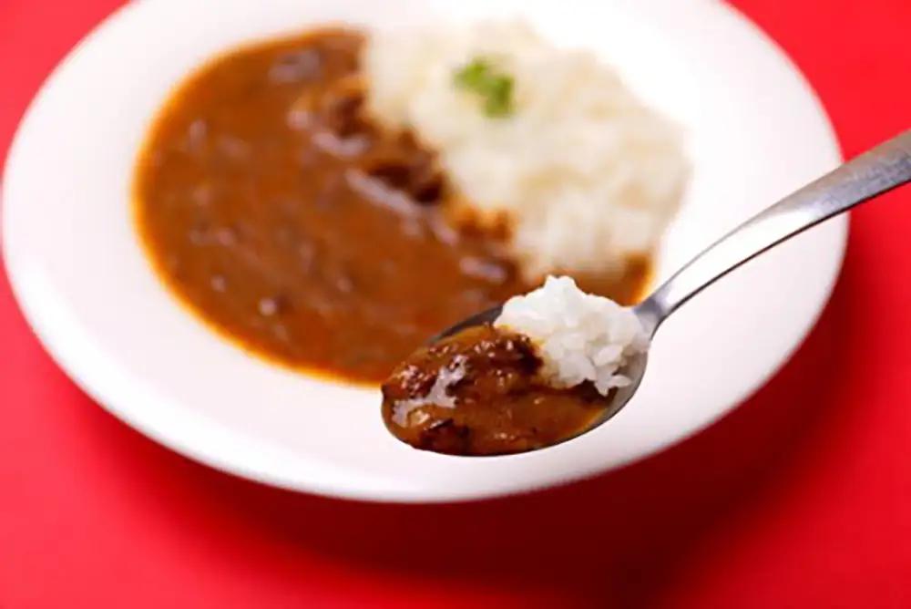 近江牛 カレー 200g×5パック 【AB77W】 ビーフ カレー 近江牛 牛肉