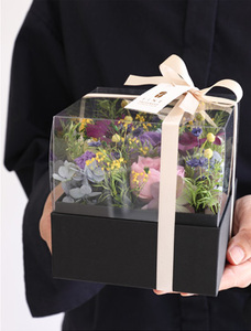 【母の日用】プリザーブドフラワー& BOX ( ホワイト )