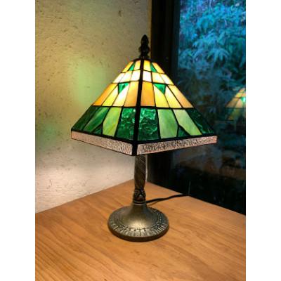 ふるさと納税 那珂川市 【ステンドグラスのある暮らし】エジプシャン(テーブルランプ) |  | 02