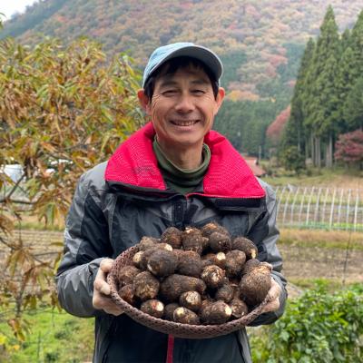 ふるさと納税 津和野町 日本三大芋煮の里、津和野の大地で育てた泥付き里芋850g×2袋 |  | 02