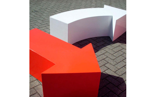 Arrows （C） 椅子 イス インテリア オブジェ 置物