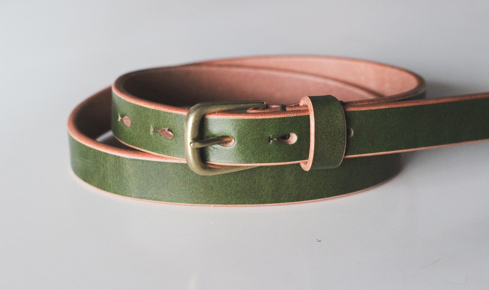 【minca】細幅20mmベルト/32インチ  栃木レザーの希少な「ハーネスレザー」使用の贅沢な1枚革のレザーベルト/オリーブ/HL-B04/OLIVE【小物 ファッション 人気 おすすめ 】