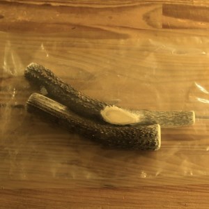 鹿の角（Ｍサイズ×2本）京都丹後産　ペット犬用おやつ　ドッグガム