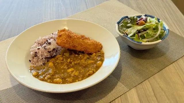 多賀城キーマカレー・多賀城グリーンカレー 古代米とバニラミックスソフトクリーム付　お食事券　【04209-0255】