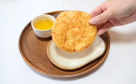 煎餅 炭火本手焼 石川せんべい 20枚箱入り 醤油味