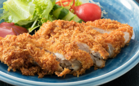 定期便 3回 ブランド地鶏彩どり 鳥もも肉900g 真空パック 鶏肉 唐揚げ チキンカツ お弁当