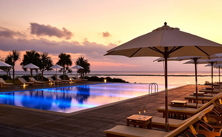 【サイプレスリゾート久米島】デラックスオーシャンビュー 1泊朝食付きペア宿泊券 ホテル リゾート 沖縄 久米島 オーシャンビュー サンセット ビーチ 自然 客室 レストラン プール 大浴場 観光 アク