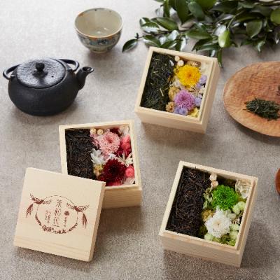 ふるさと納税 宇治市 【お花とお茶葉のアレンジメント】茶和花(源氏物語)グリーン |  | 01