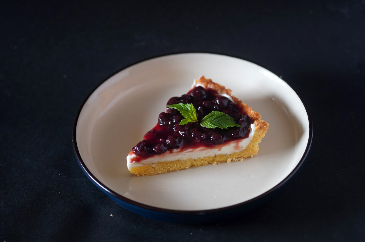 しなのブルーベリー農園「信濃町産ジャム詰め合わせ」 ブルーベリージャム150g、カシスジャム150g、ブルーベリーの花の非加熱はちみつ160gの3個セット【長野県信濃町】