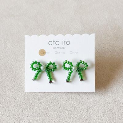 ふるさと納税 長岡京市 きゅっと結んだ小さなビーズリボンのピアス【mini ribbon/グリーン】