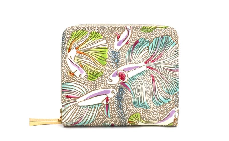 【文庫屋大関】二つ折りファスナーミニ財布 ラビリンスフィッシュ＜グリーン＞【皮革工芸品】財布 二つ折り 小物 お札 カード 小銭 コンパクト 牛革 手作り 日本製 墨田区 東京都