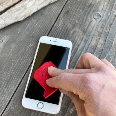 ふるさと納税 東広島市 【広島東洋カープ】広島ジビエレザー東広島産天然鹿革　ユニフォーム型スマホクリーナー　3個セット |  | 03