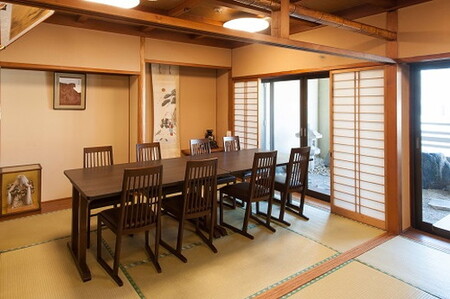 松阪まるよし鎌田本店　お食事券(松阪牛トロすき焼き150g)【4-33】