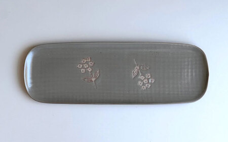【瀬戸焼】 wanohanaさんま皿 2枚 (灰) 【カネ三商店】 / 食器 皿 長皿 プレート ギフト / 瀬戸市[BBDD079]
