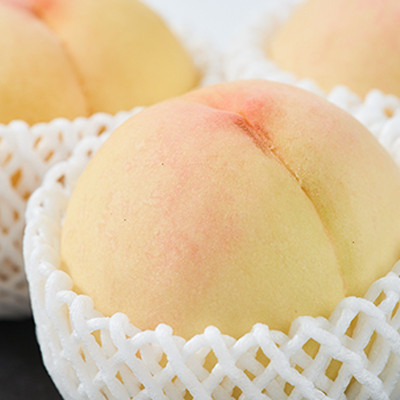 岡山県産　清水白桃　2kg(6～8玉)【配送不可地域：離島】