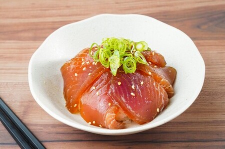 まぐろの漬け丼 4パック セット ( 特製タレ 付き ) 冷凍