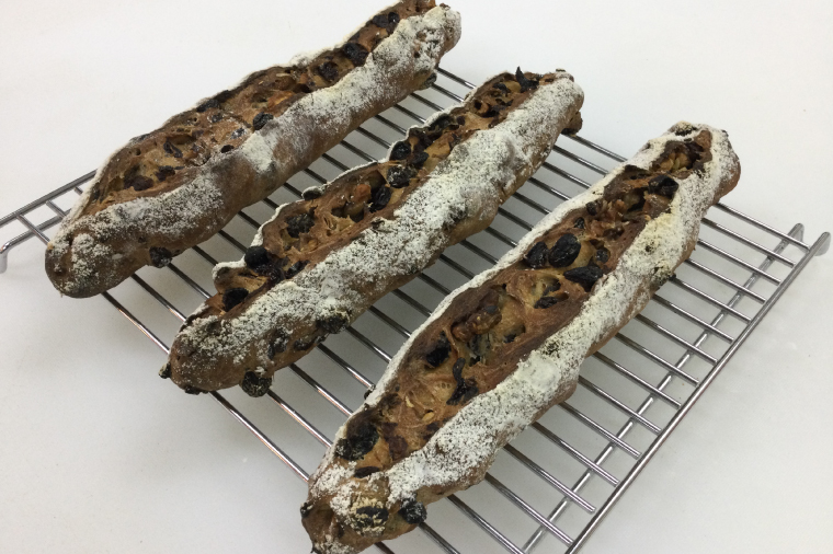 BB004　シンプルパンのスペルト・ノアレザン