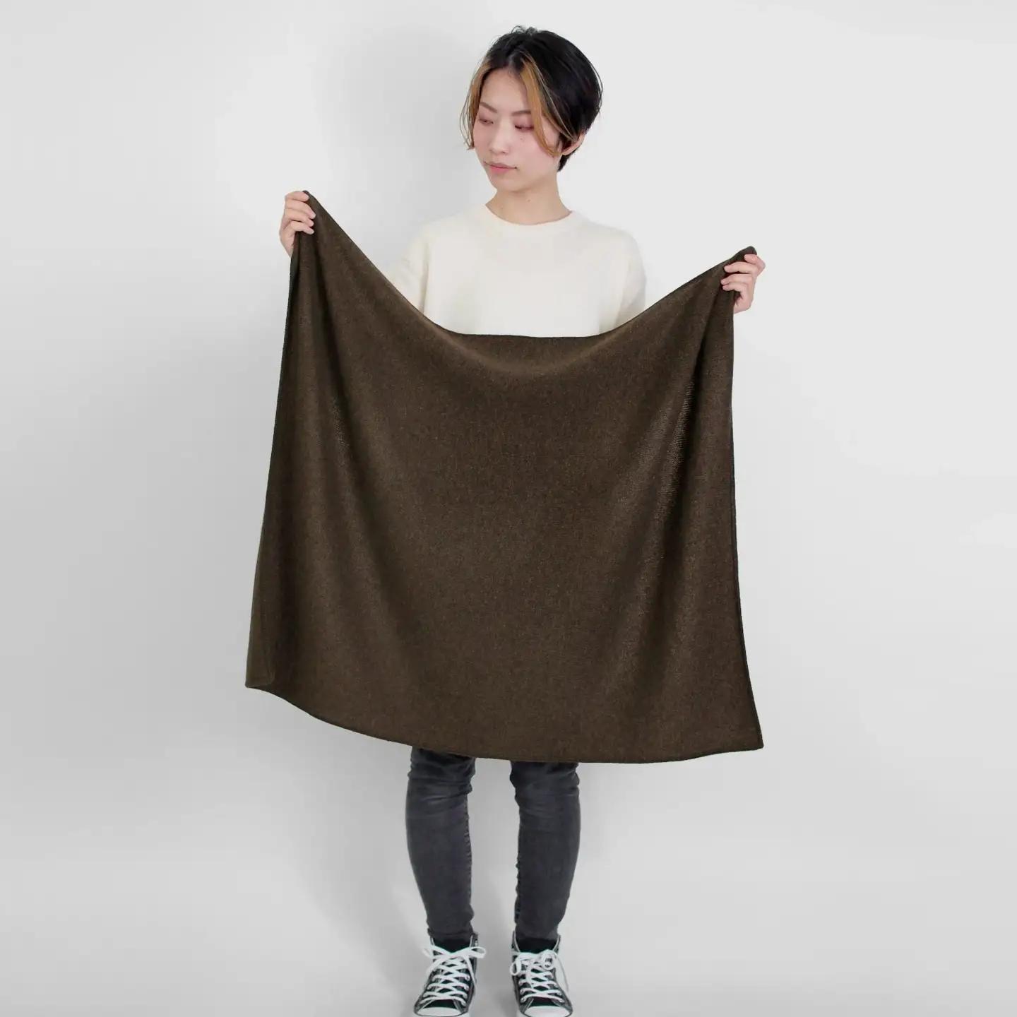 【先行予約】ひざ掛け カシミヤ100% (ダークブラウン) 約96×72cm | ブランケット 膝掛け 毛布 日本製 新潟県五泉市