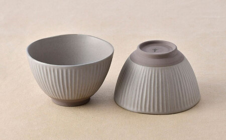 【波佐見焼】しのぎ 丼ぶり カーキ 2個セット【トーエー】[QC74]