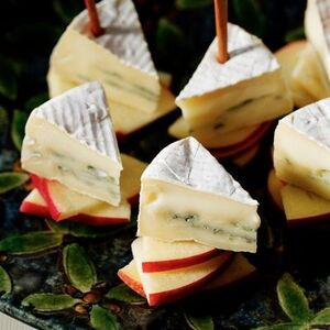 よつ葉 北海道十勝 大人のカマンベール＆ブルー 90g×6個【配送不可地域：離島】【1690047】