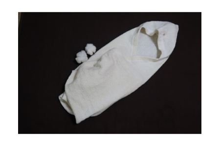 ママのお腹にいた時の安心感を思い出すおくるみ　白