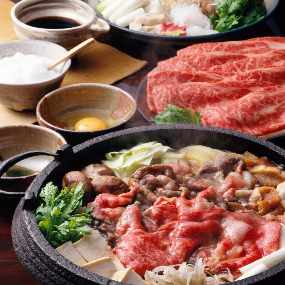 【3か月定期便】訳あり！佐賀産和牛切り落とし 1.2kg(600g×2P)×3回【肉 牛肉 ブランド牛 黒毛和牛 ふるさと納税】(H112318)