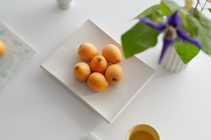 【Mustakivi】SOBA プレート WHITE｜ ムスタキビ Mustakivi むすたきび MUSTAKIVI Marimekko マリメッコ デザイナー 砥部焼 北欧 キッチン 食器 食器 