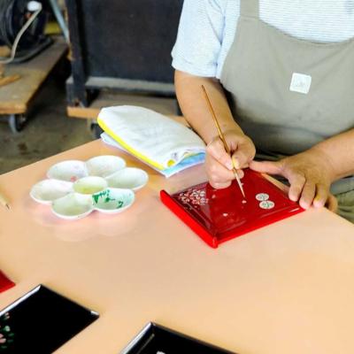 ふるさと納税 徳島市 【昔なつかし】3段重ねの木製お弁当箱「遊山箱」(桜柄・赤色)【DK008VC01】 |  | 02