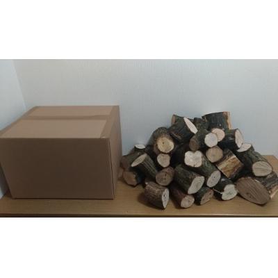 ふるさと納税 土佐清水市 ウバメガシの薪 1箱 18kg 長さミックス アウトドア ストーブ 防災グッズ【R01048】 |  | 02