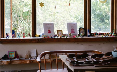 折りたたみ式の丸い座卓（小）《糸島》【カントリーチェア】【いとしまごころ】[ATC016] テーブル 机 座卓 折りたたみ 高さ30cm 家具 木工 木製 おしゃれ