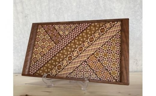 【箱根寄木細工　長角盆　大】色々なシーンで使えるお盆【小寄木模様長角盆 小寄木　幾何学模様 W410×D235ｍｍ 寄木の板 木製盆 木製　高級感 インテリア 天然木材 小寄木 神奈川県 小田原市 】
