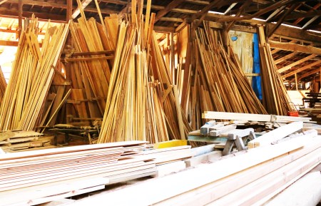 【訳あり】焚き付け用 薪 約15kg　キャンプ アウトドア 焚火 たき火 薪ストーブ 暖炉 乾燥 ミックス 混合 まき マキ 着火剤 燃やす 火 自然 京都産 丹後産 わけあり ワケアリ 訳アリ 訳有