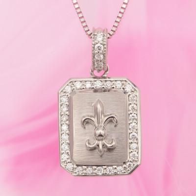 ふるさと納税 山梨県 プラチナ ダイヤモンド (百合) ペンダントネックレス　HH018178