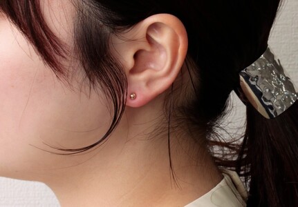 K18ピンクゴールド　丸玉ピアス　シリコンキャッチ付　9000514340