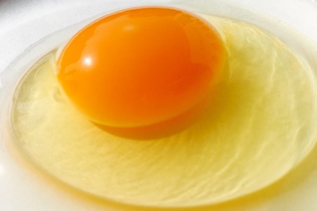 江原ファーム　体に優しい地養卵（３０個）_AG03〇