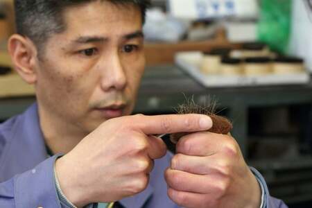 熊野化粧筆 洗顔ブラシ 水色 特許取得・抗菌加工【洗顔ブラシ 洗顔料 泡 濃密泡 敏感肌 美肌 抗菌 特許 熊野筆 伝統工芸 職人技 高級 手作り お手入れ】 22-18