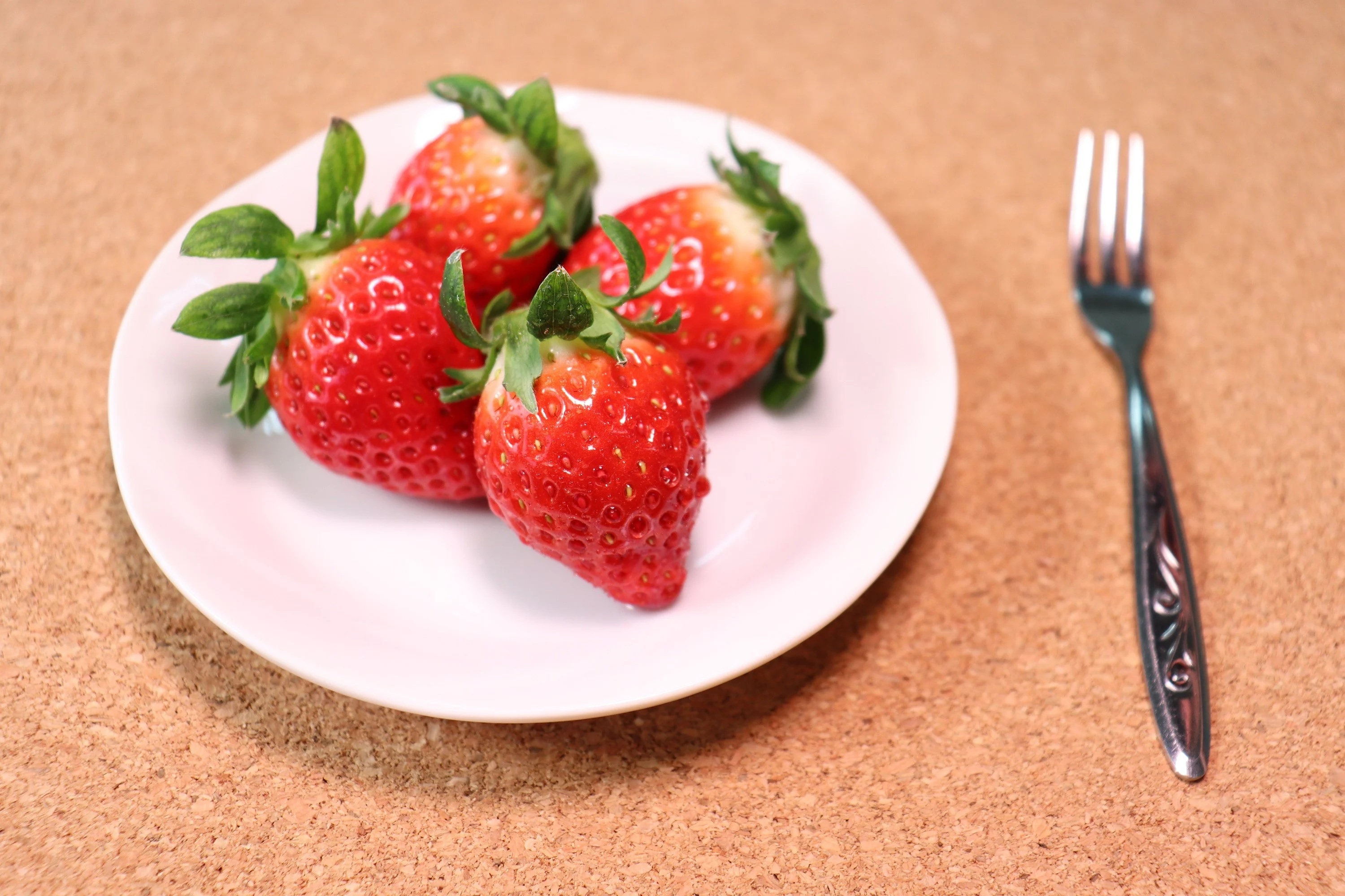 伊万里のいちご「いちごさん」1.2kg（300g×4） 003-B957