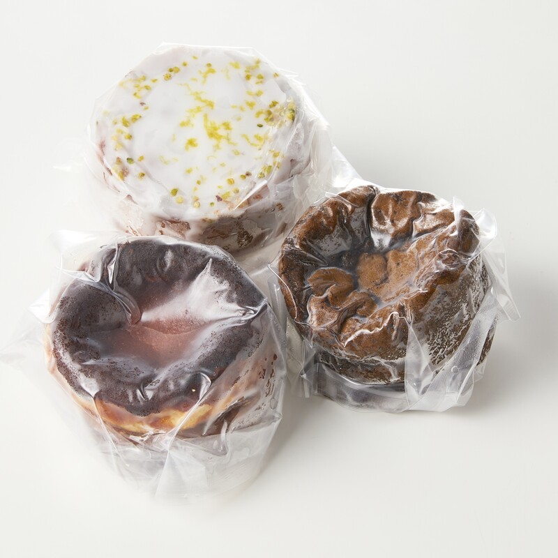 名古屋コーチンの卵を使用したバスクチーズケーキ＆レモンパウンドケーキ＆ほうじ茶ショコラセット 名古屋コーチン 卵 バスクチーズケーキ 280g レモンパウンドケーキ 260g ほうじ茶ショコラ 240