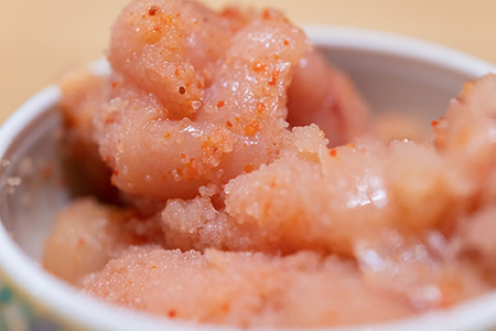 【訳あり】 辛子明太子 小切 1kg(100g×10P) 吉富町/株式会社MEAT PLUS[BGAB032]