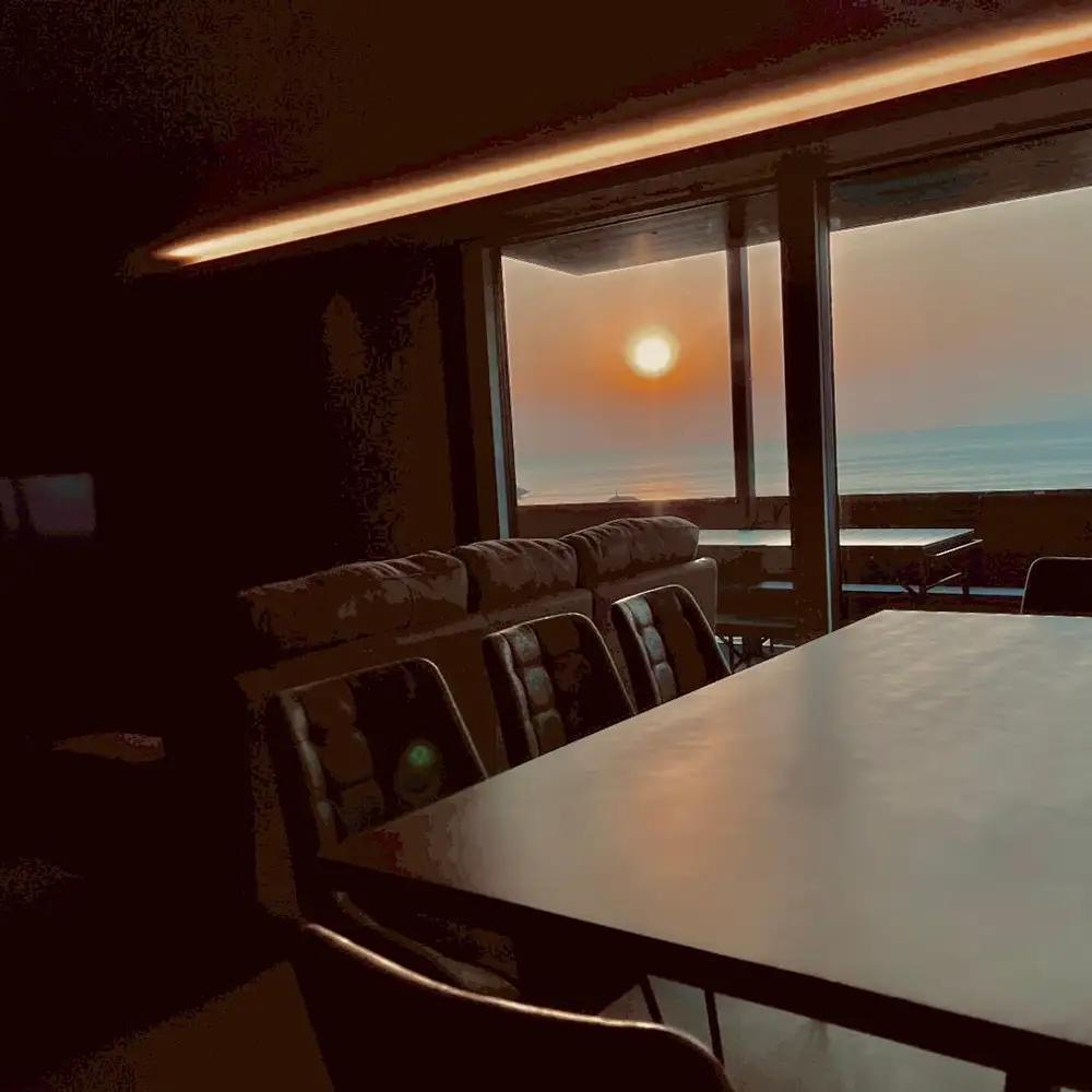 AWAJI OCEAN BASE EAST COAST　グループ宿泊券（3～4名様)　貸別荘 淡路島