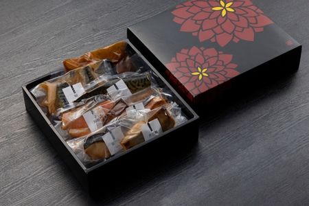 【定期便】《料亭 門松》 料亭の季節の魚詰め合わせ＆料亭の和豚もち豚のシチューセット（2ヶ月に1回 合計6回お届け）