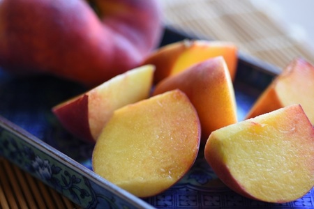 【2026先行予約】桃 蟠桃 ( ばんとう ) 1.5kg 箱入り | 幻の桃 不老 長寿 美容 希少 高級 もも 甘い 人気上昇中 楊貴妃 果物 くだもの フルーツ 長野県 飯田市 信州