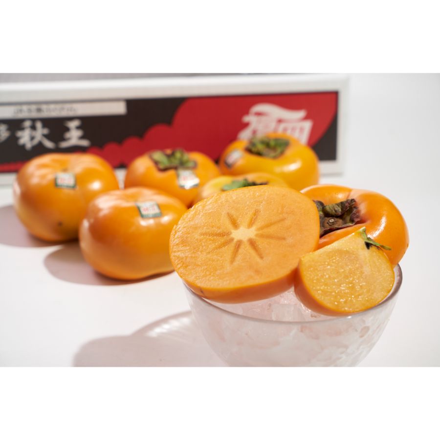 ＜岩田屋本店･南国フルーツ＞福岡県産秋王（柿）1.5kg（4-6玉）