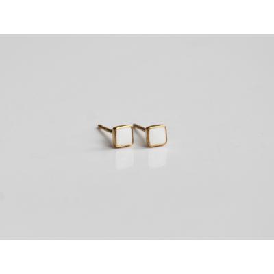 ふるさと納税 北本市 K18七宝ピアス・ホワイト Kenichi Kondo |  | 01