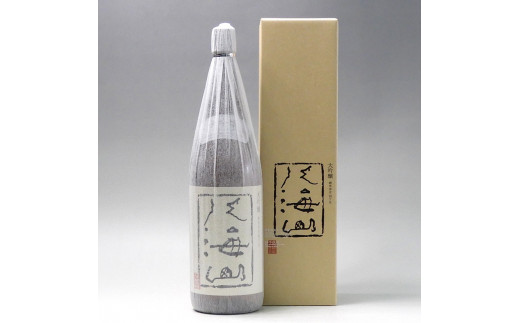 
日本酒 八海山 大吟醸 45%精米 1800ml
