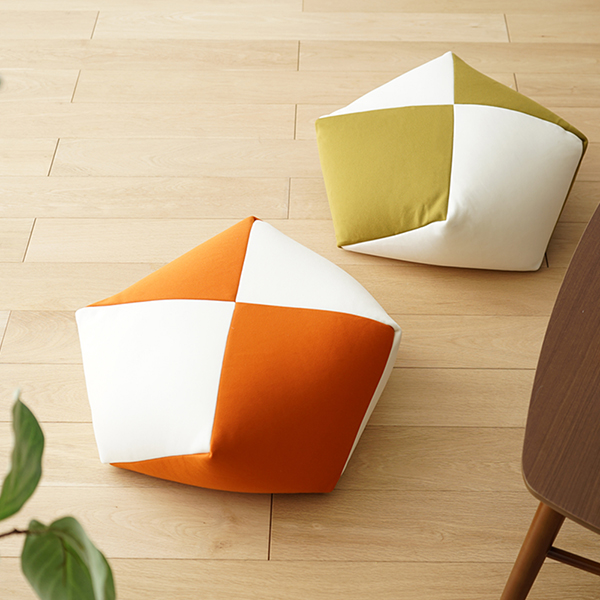 【a133】おじゃみクッション（オレンジ/アイボリー）
