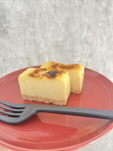 焼き芋クレープ3個と焼き芋チーズケーキ6個セット【福岡市内製造】