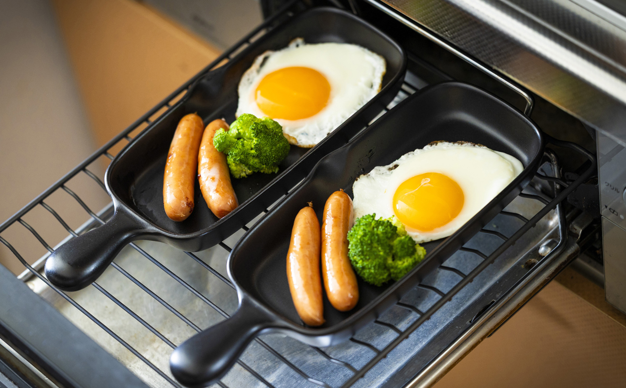 【萬古焼(ばんこやき)】Handmade土鍋 弥生陶園　職人が一つ一つ丁寧に成形し焼き上げる、こだわりの逸品　土鍋の国内生産80％のシェアを誇る伝統の萬古焼　TS-612 角グリルプレート（ハーフ）２