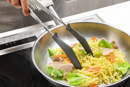 LES3223 炒めトング